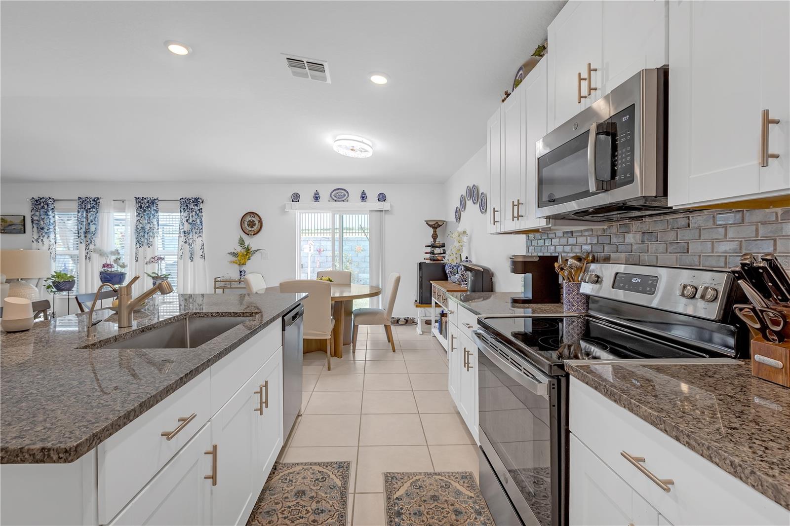 Listing photo id 16 for 36568 Garden Wall Way