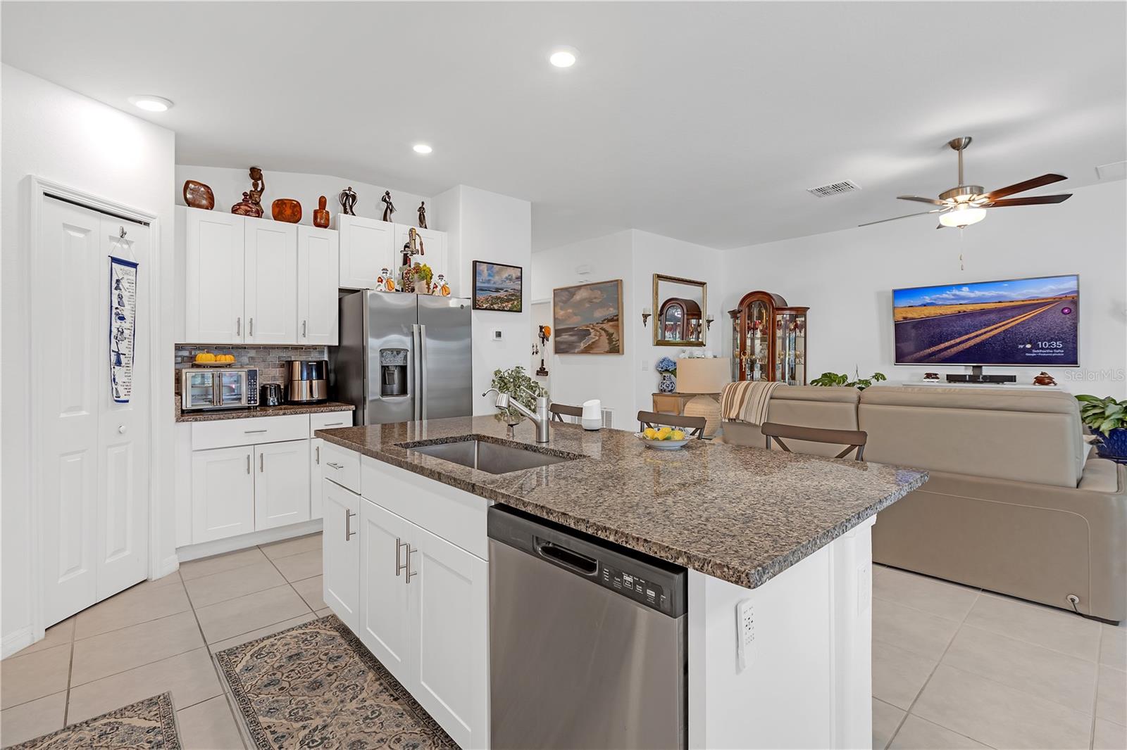 Listing photo id 17 for 36568 Garden Wall Way