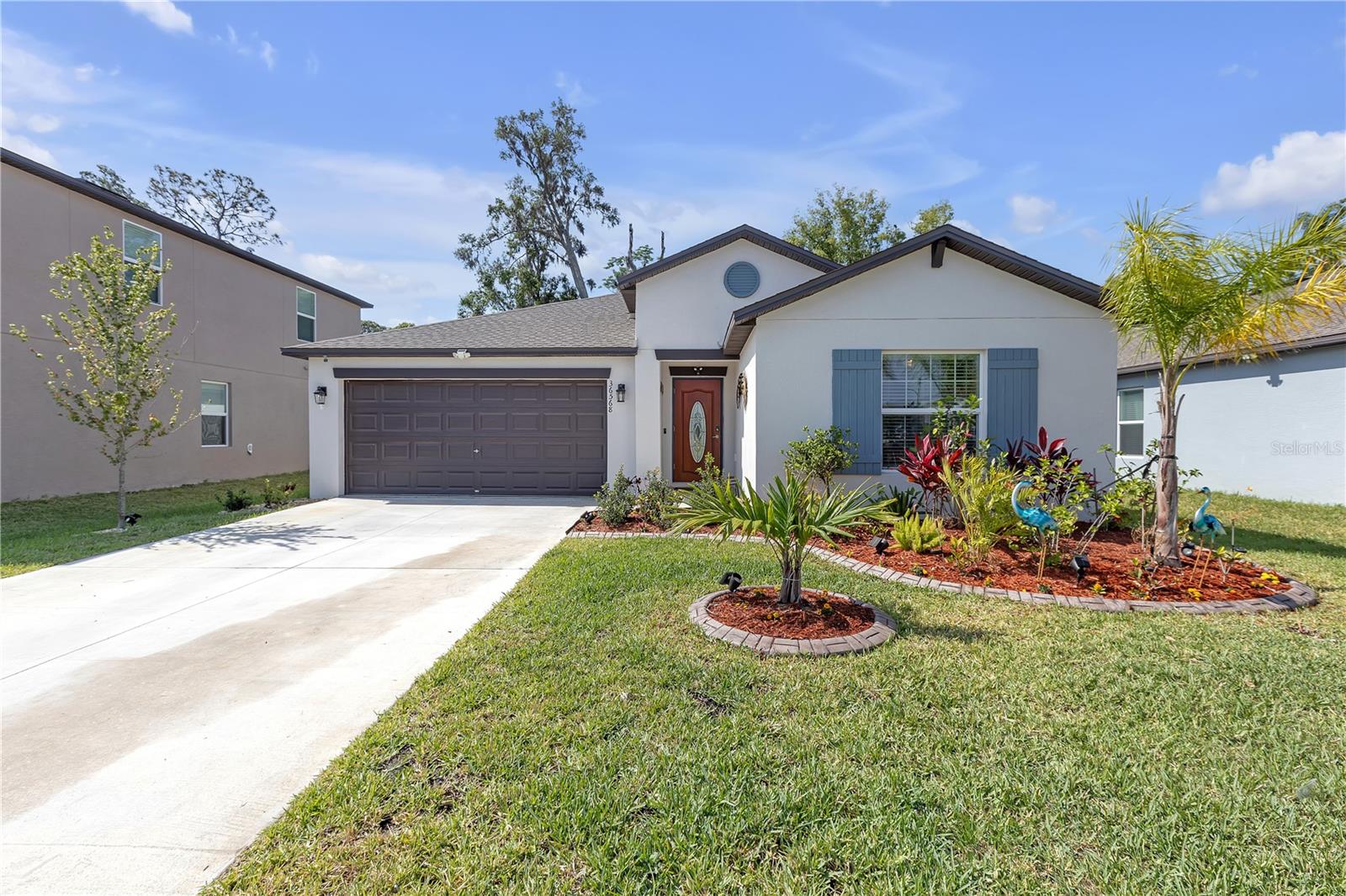 Listing photo id 0 for 36568 Garden Wall Way