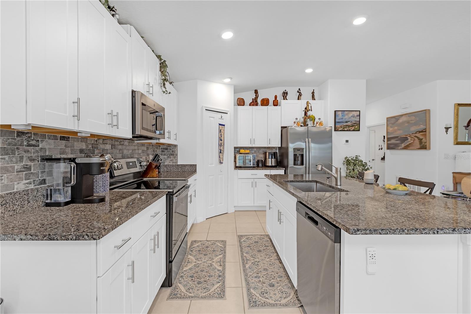 Listing photo id 18 for 36568 Garden Wall Way