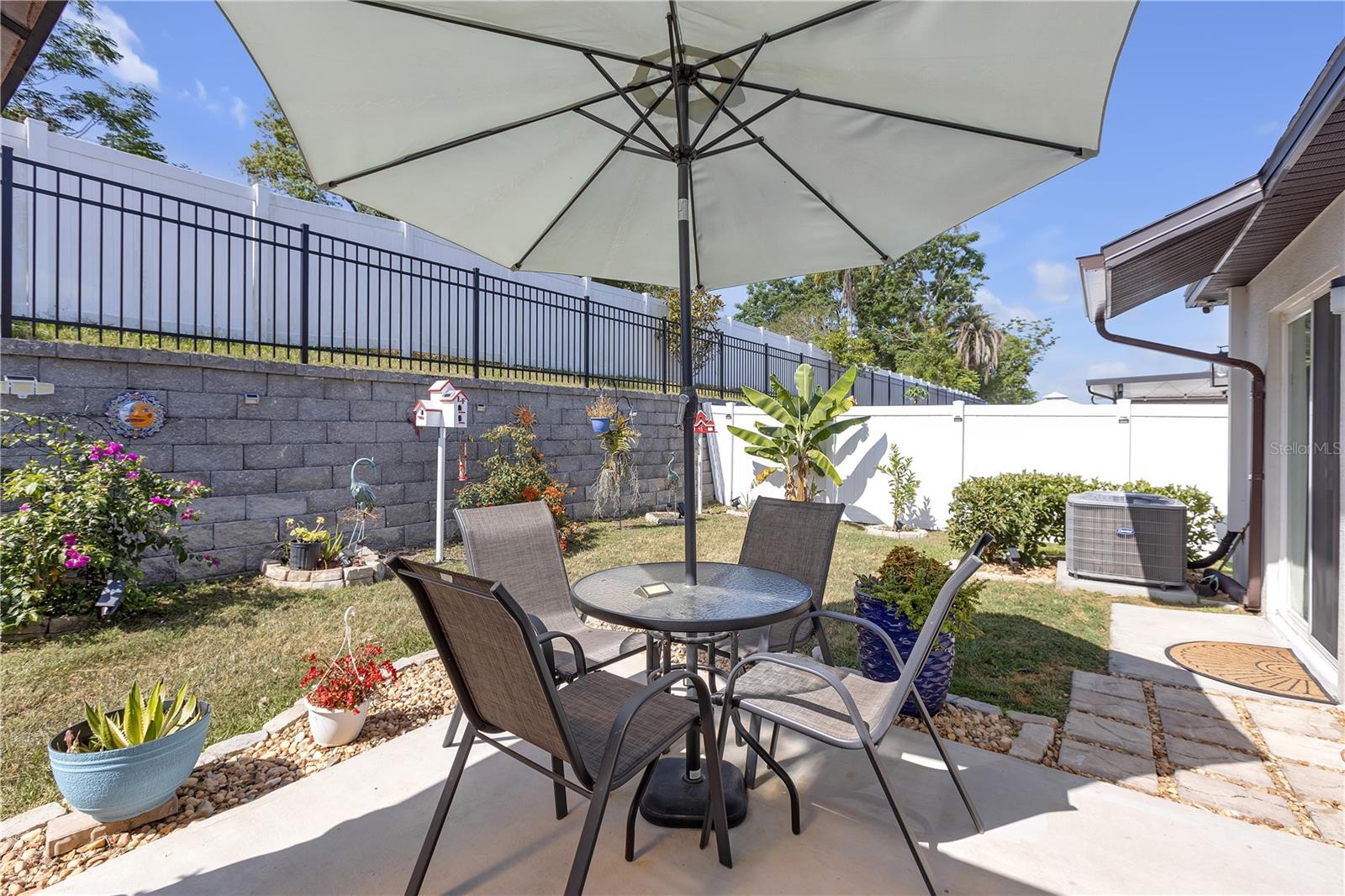 Listing photo id 24 for 36568 Garden Wall Way