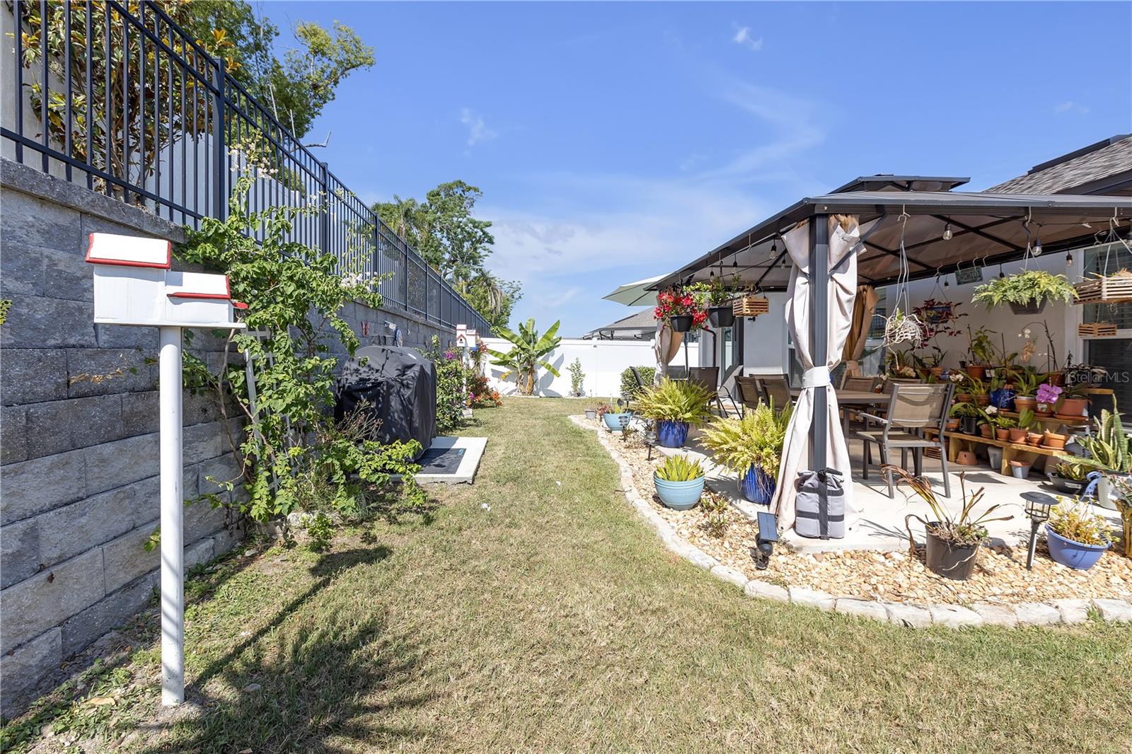 Listing photo id 26 for 36568 Garden Wall Way