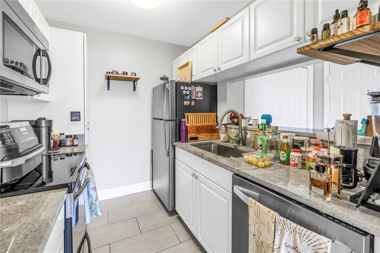 Image 11 of 36 For 11901 4th Street N 9307