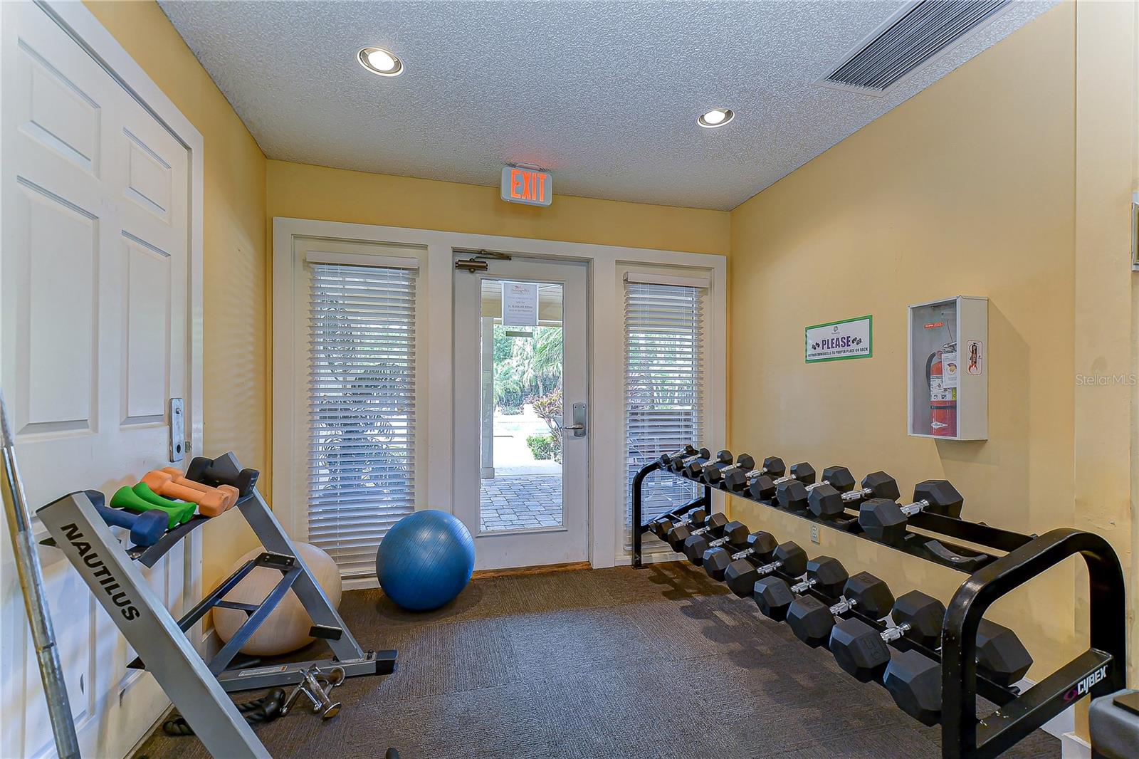 Image 33 of 36 For 11901 4th Street N 9307