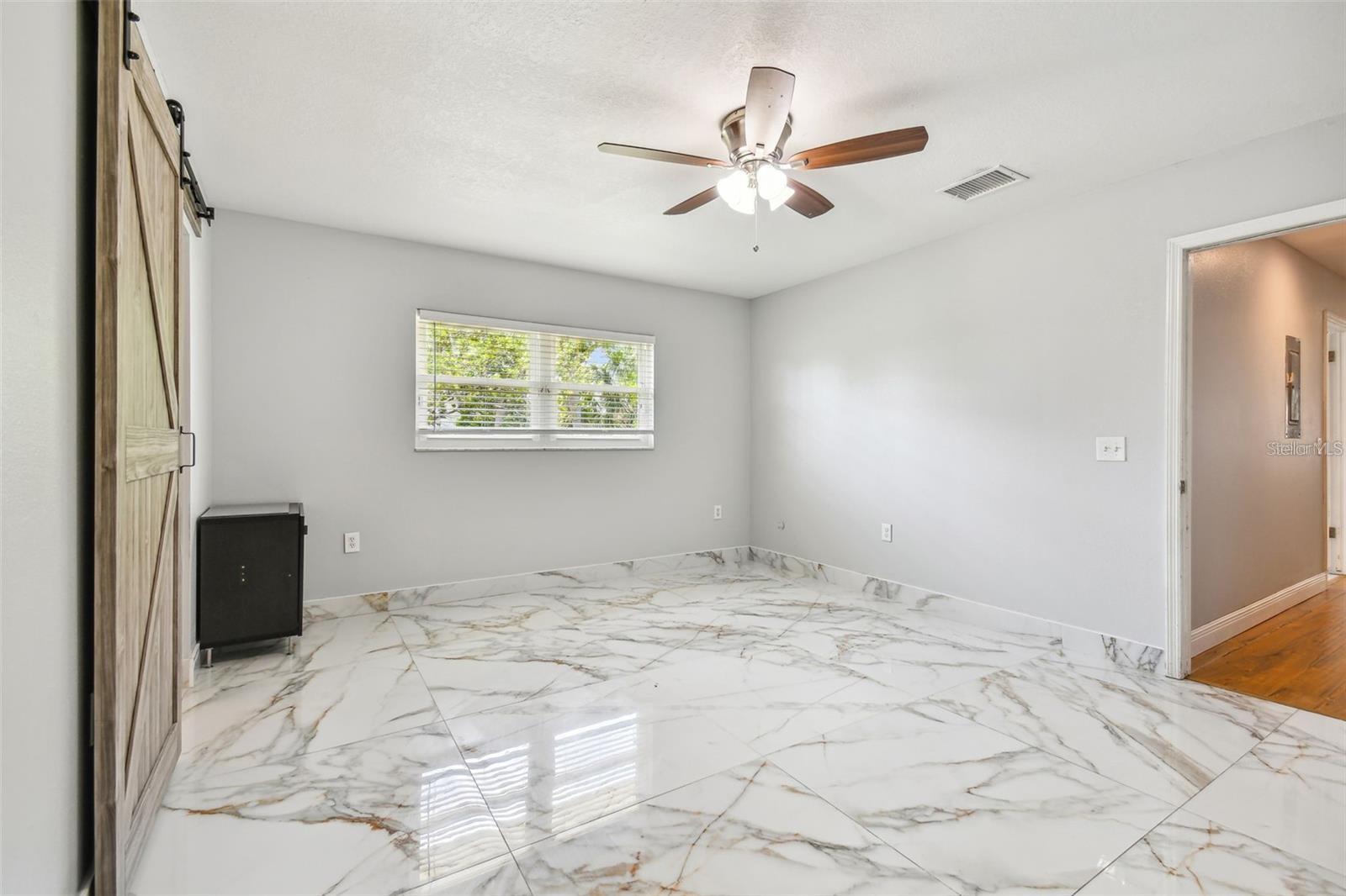Image 14 of 39 For 1302 Brandonwood Drive