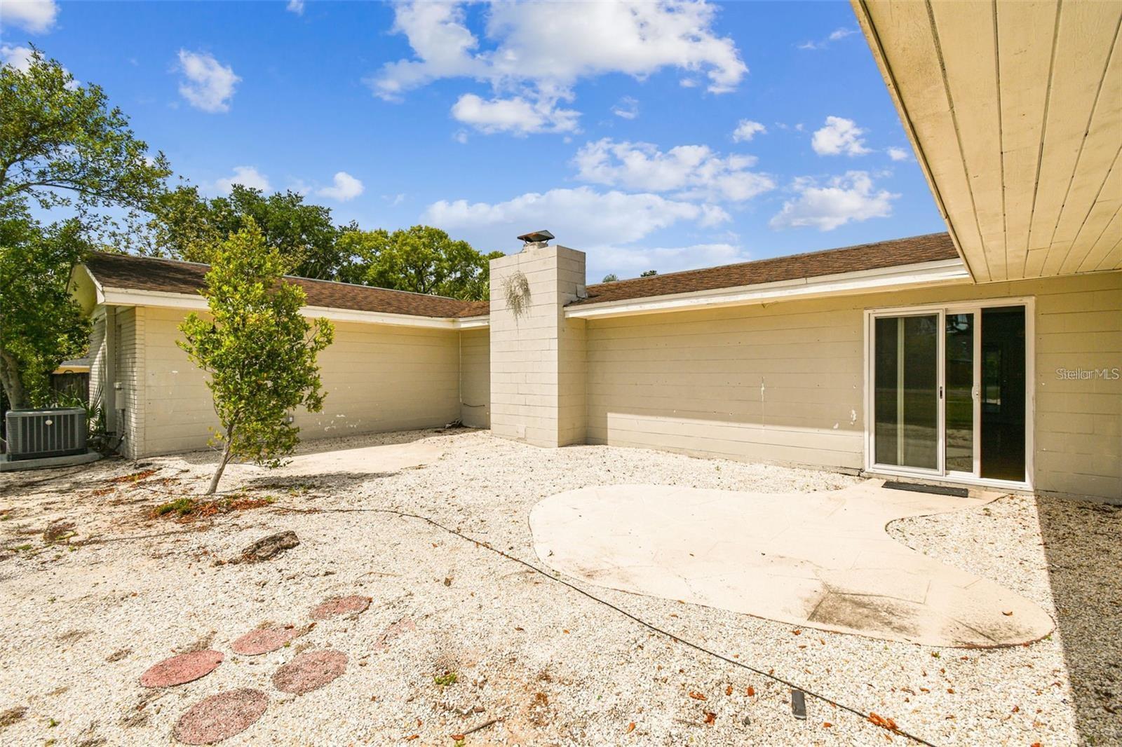 Image 23 of 39 For 1302 Brandonwood Drive
