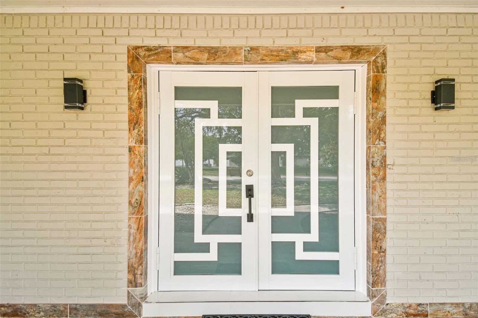 Image 3 of 39 For 1302 Brandonwood Drive