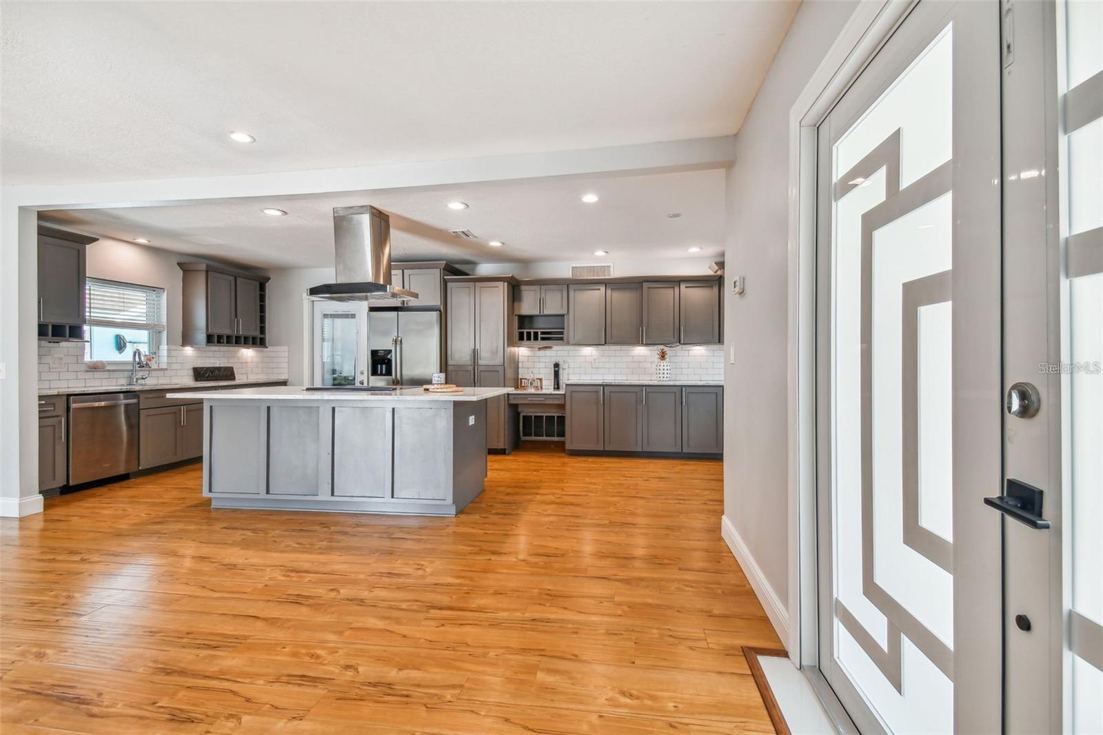 Image 4 of 39 For 1302 Brandonwood Drive