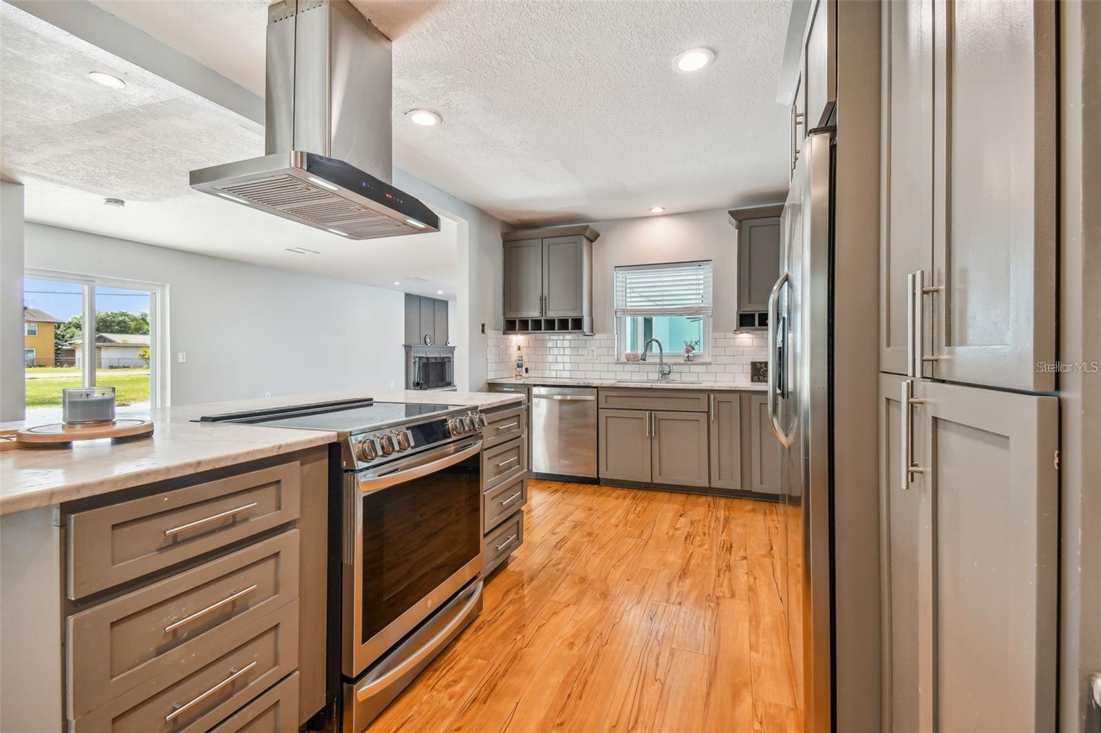 Image 7 of 39 For 1302 Brandonwood Drive