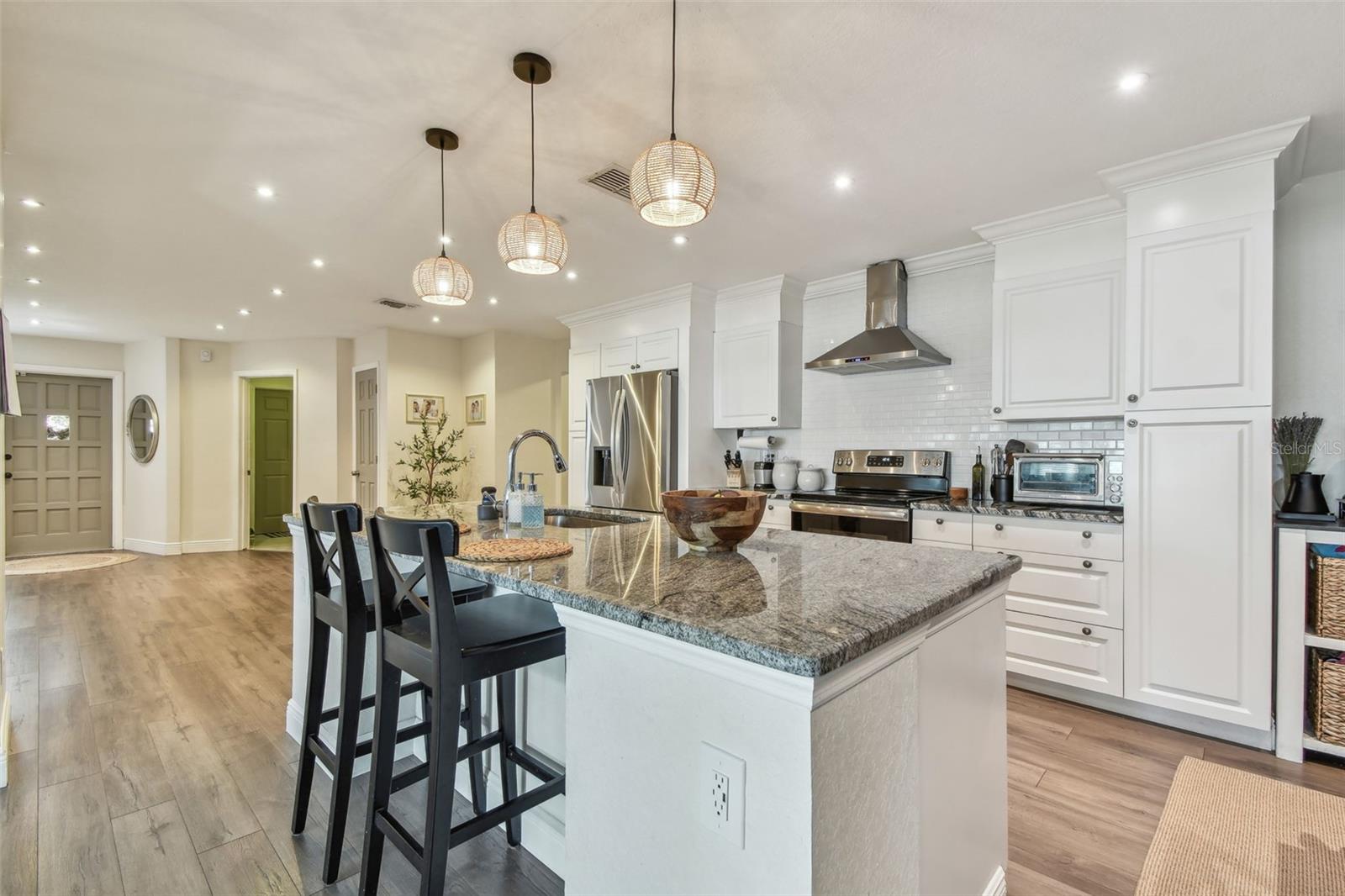Image 5 of 29 For 13749 80th Avenue