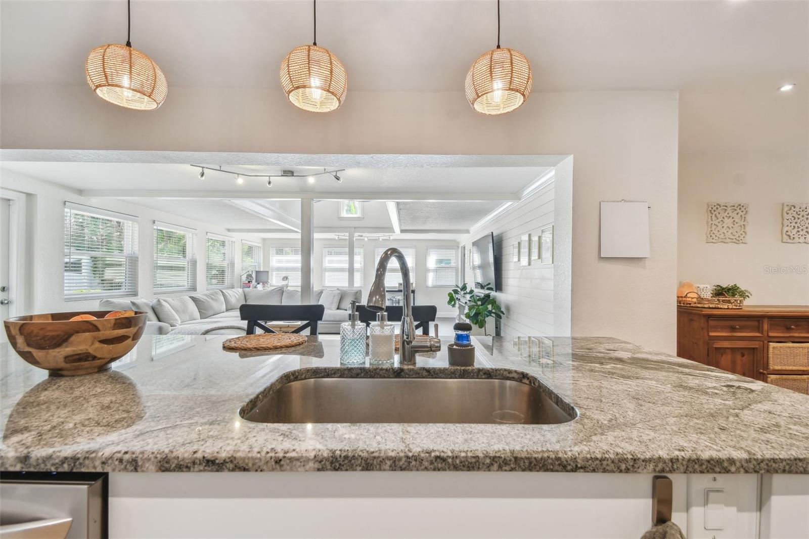 Image 7 of 29 For 13749 80th Avenue