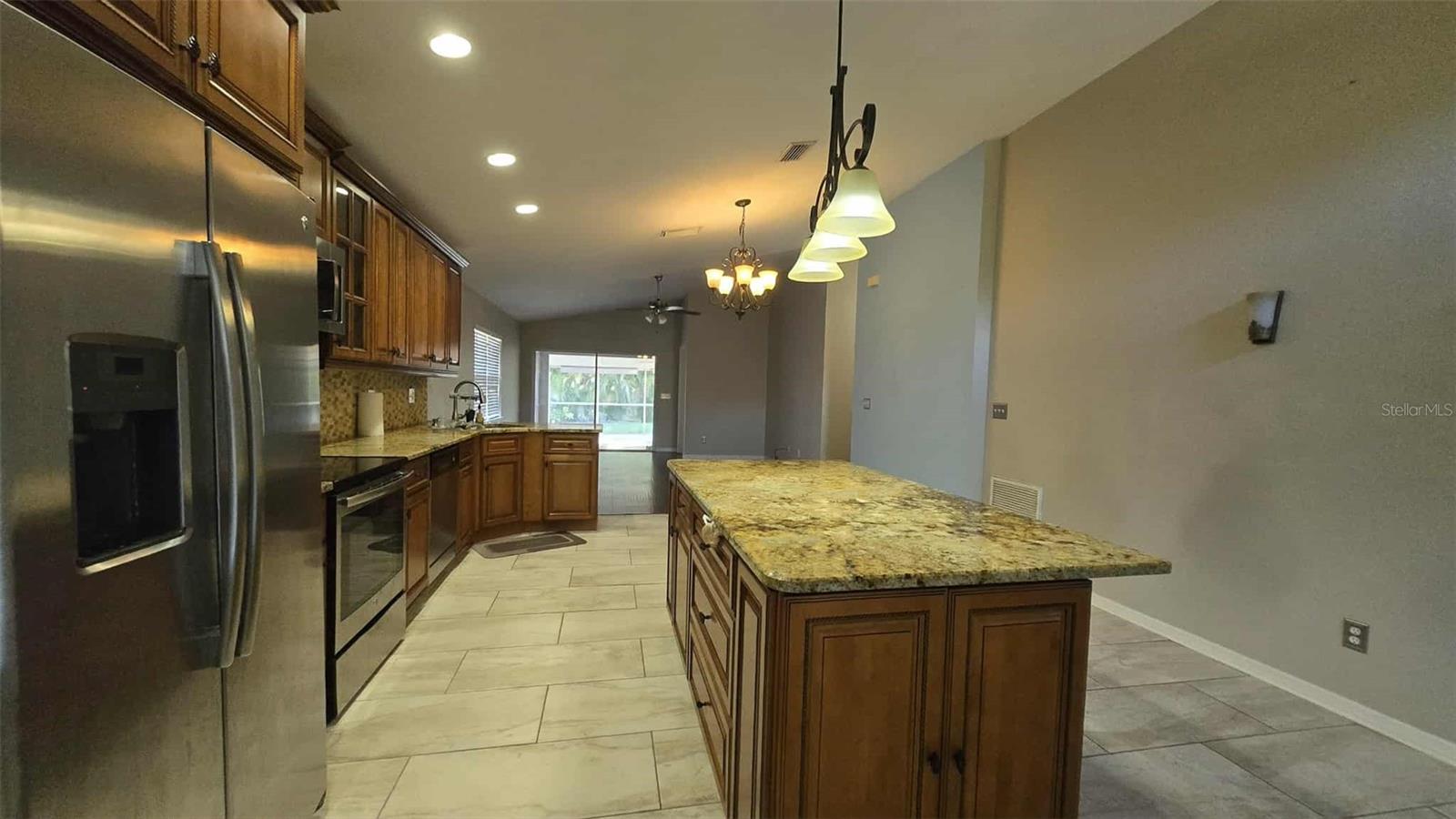 Image 5 of 26 For 15980 49th Street N