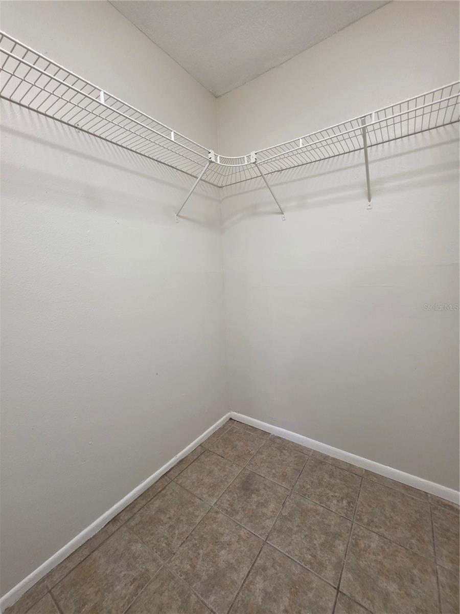 Image 8 of 16 For 3832 Valley Tree Drive