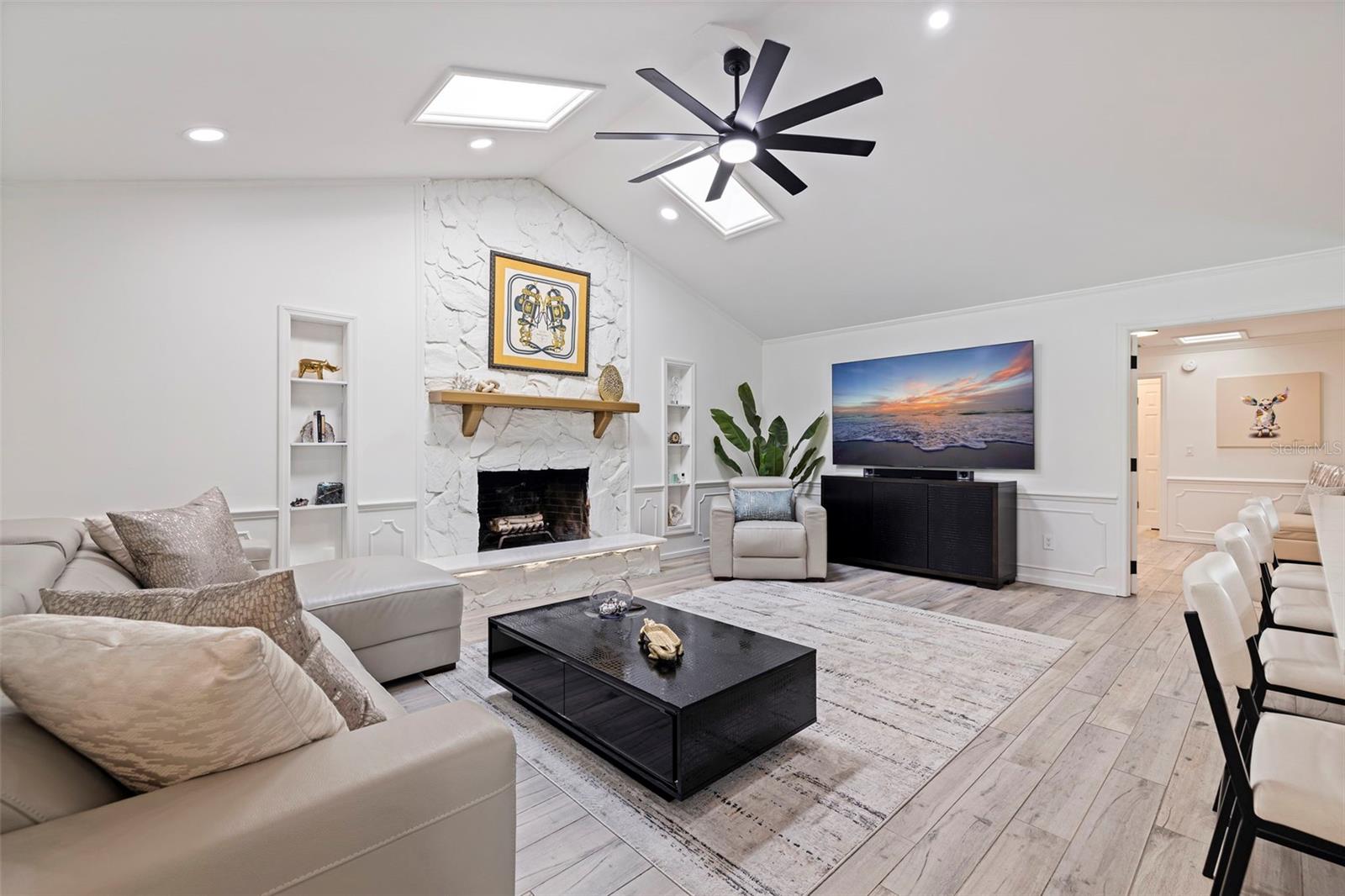 Image 15 of 47 For 7108 Pelican Island Drive