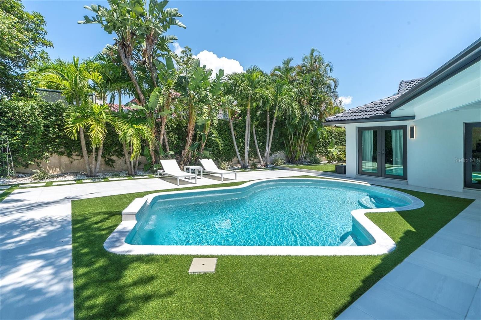 Image 38 of 47 For 7108 Pelican Island Drive