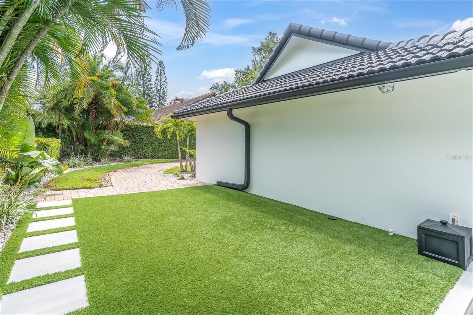 Image 39 of 47 For 7108 Pelican Island Drive