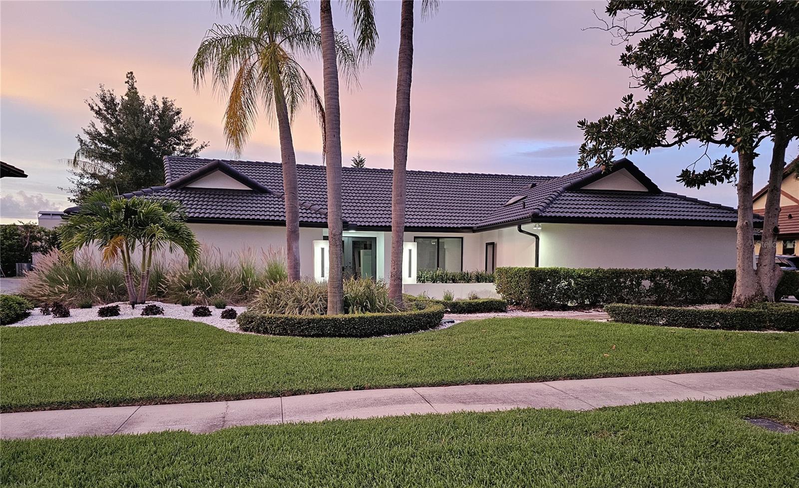 Image 42 of 47 For 7108 Pelican Island Drive
