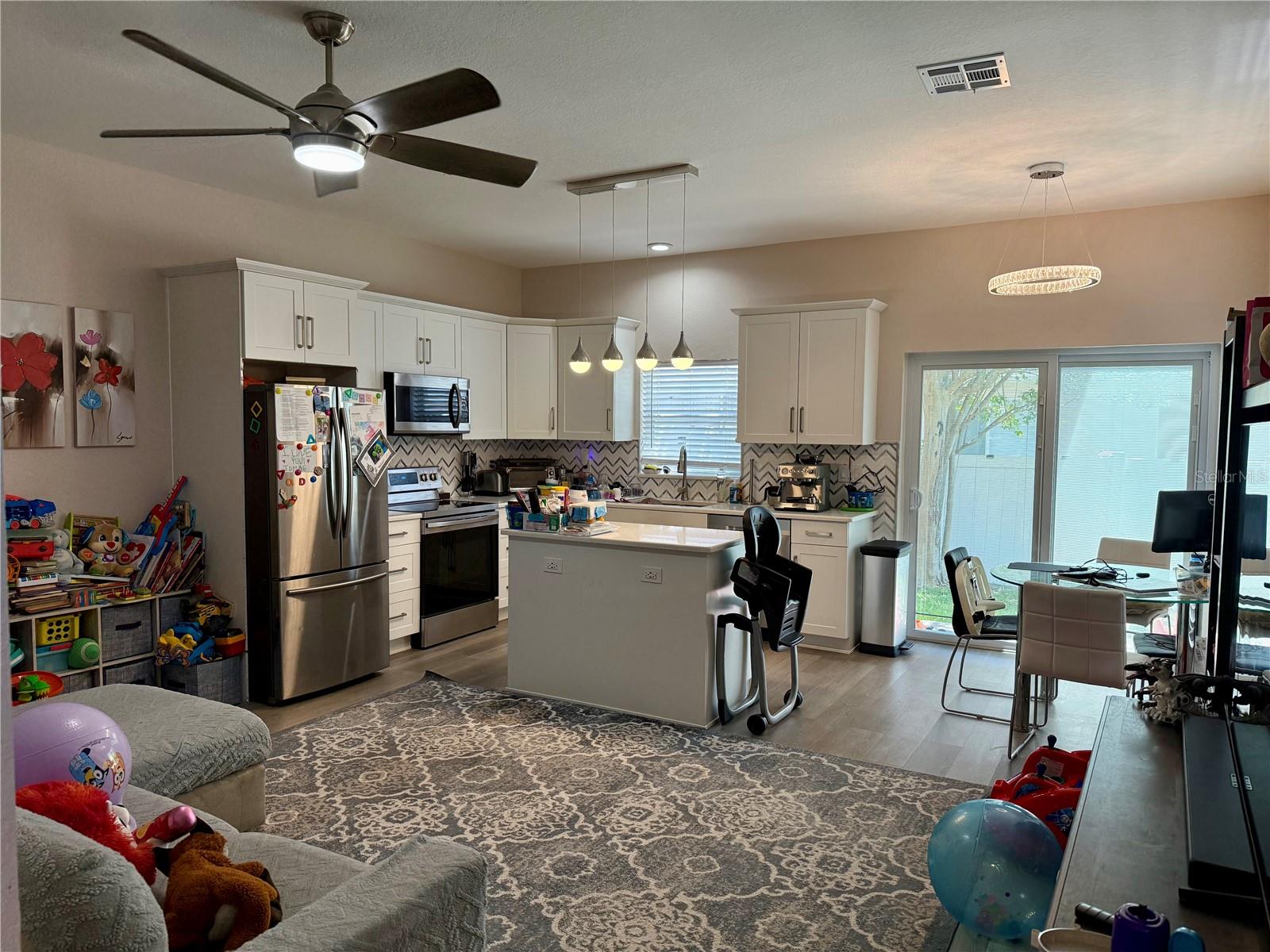 Image 5 of 48 For 13201 Opal Court