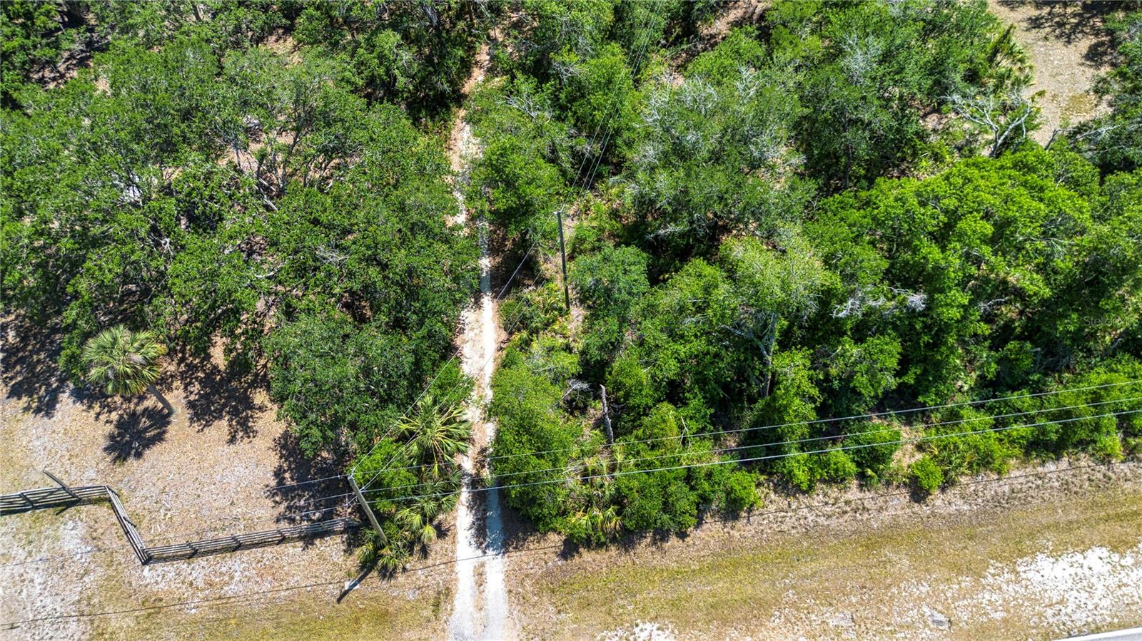 Listing photo id 2 for 1616 Lightfoot Road