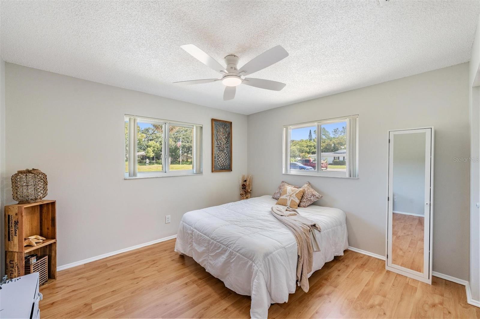 Image 19 of 31 For 1339 Queen Anne Drive C