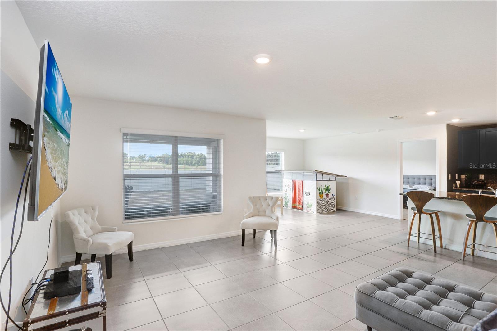 Listing photo id 13 for 7929 Sail Clover Lane