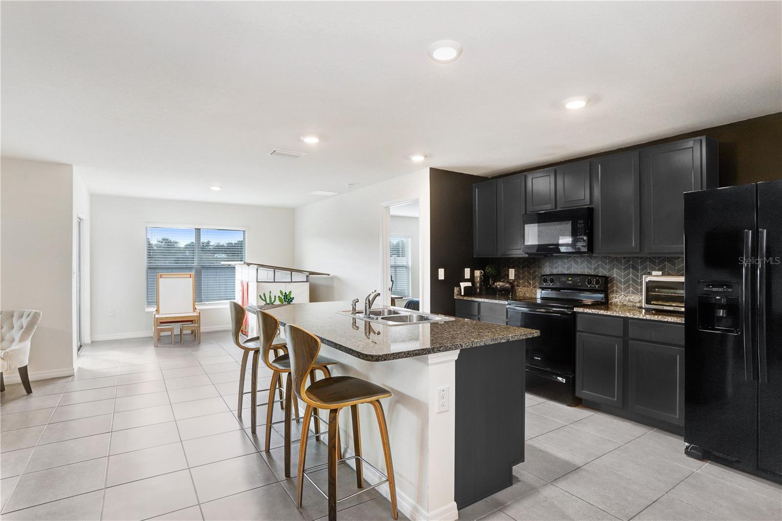 Listing photo id 14 for 7929 Sail Clover Lane