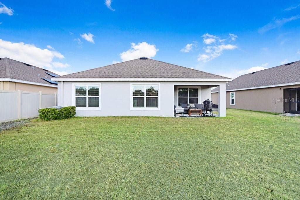 Listing photo id 21 for 7929 Sail Clover Lane