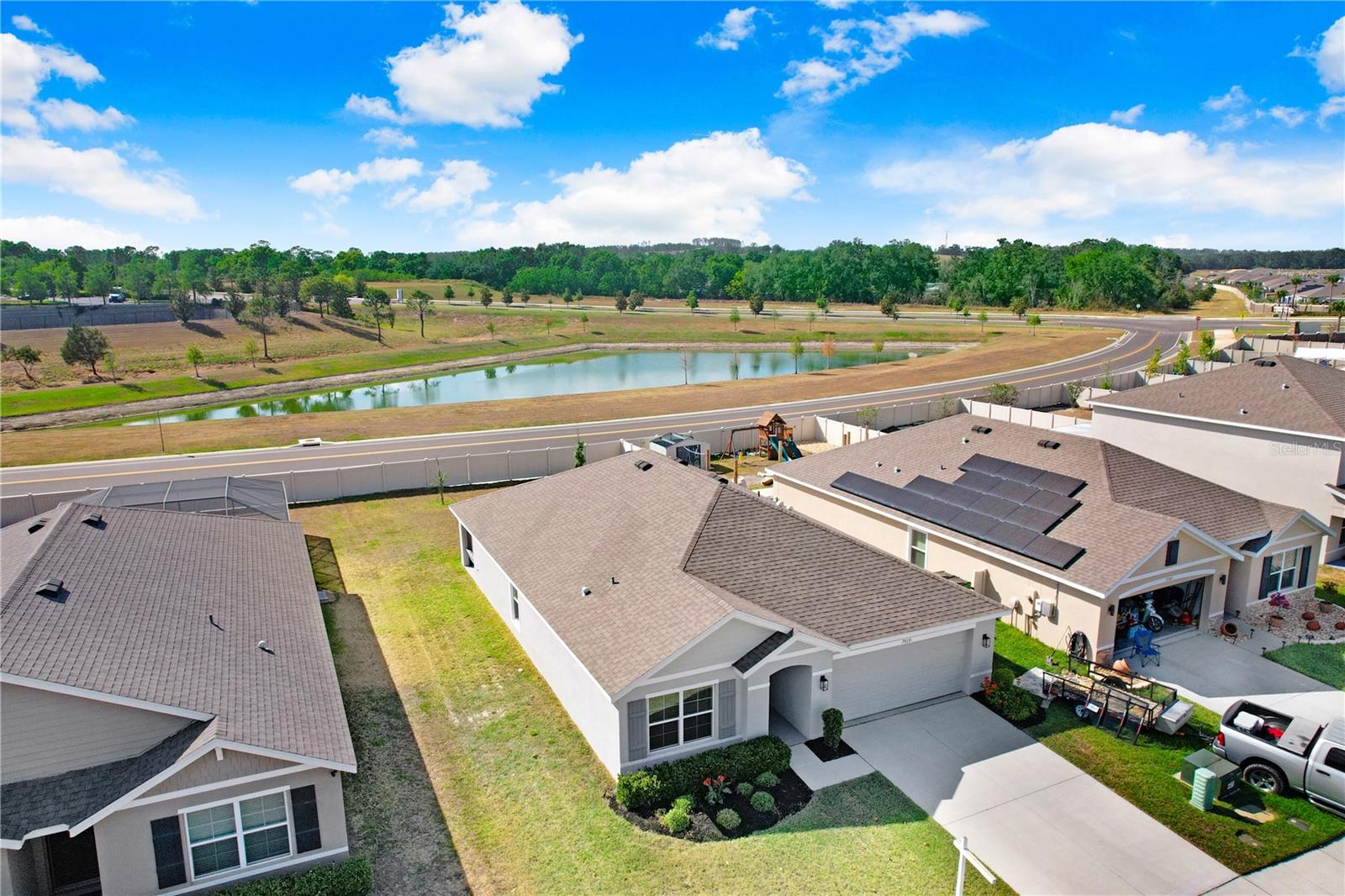 Listing photo id 25 for 7929 Sail Clover Lane
