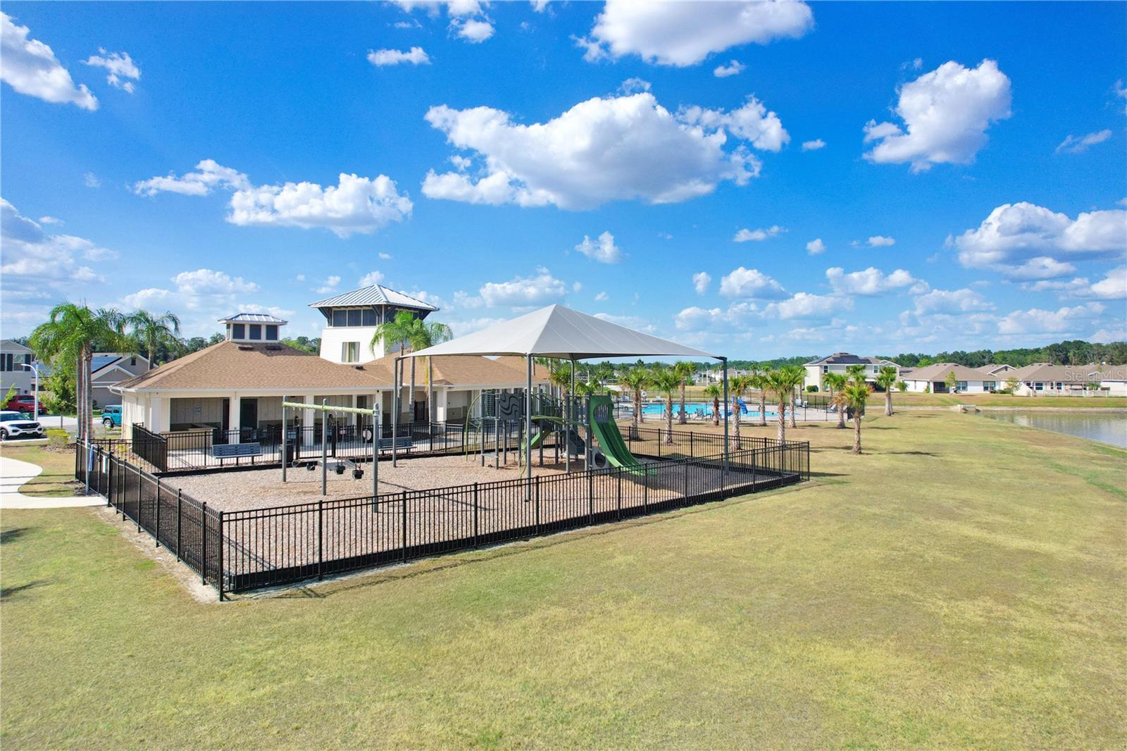 Listing photo id 30 for 7929 Sail Clover Lane