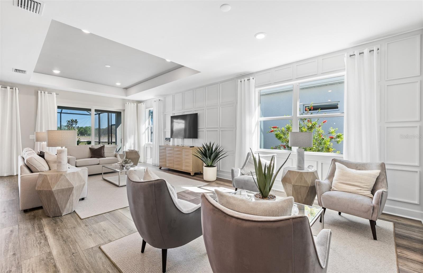 Image 12 of 36 For 17094 Moonflower Drive