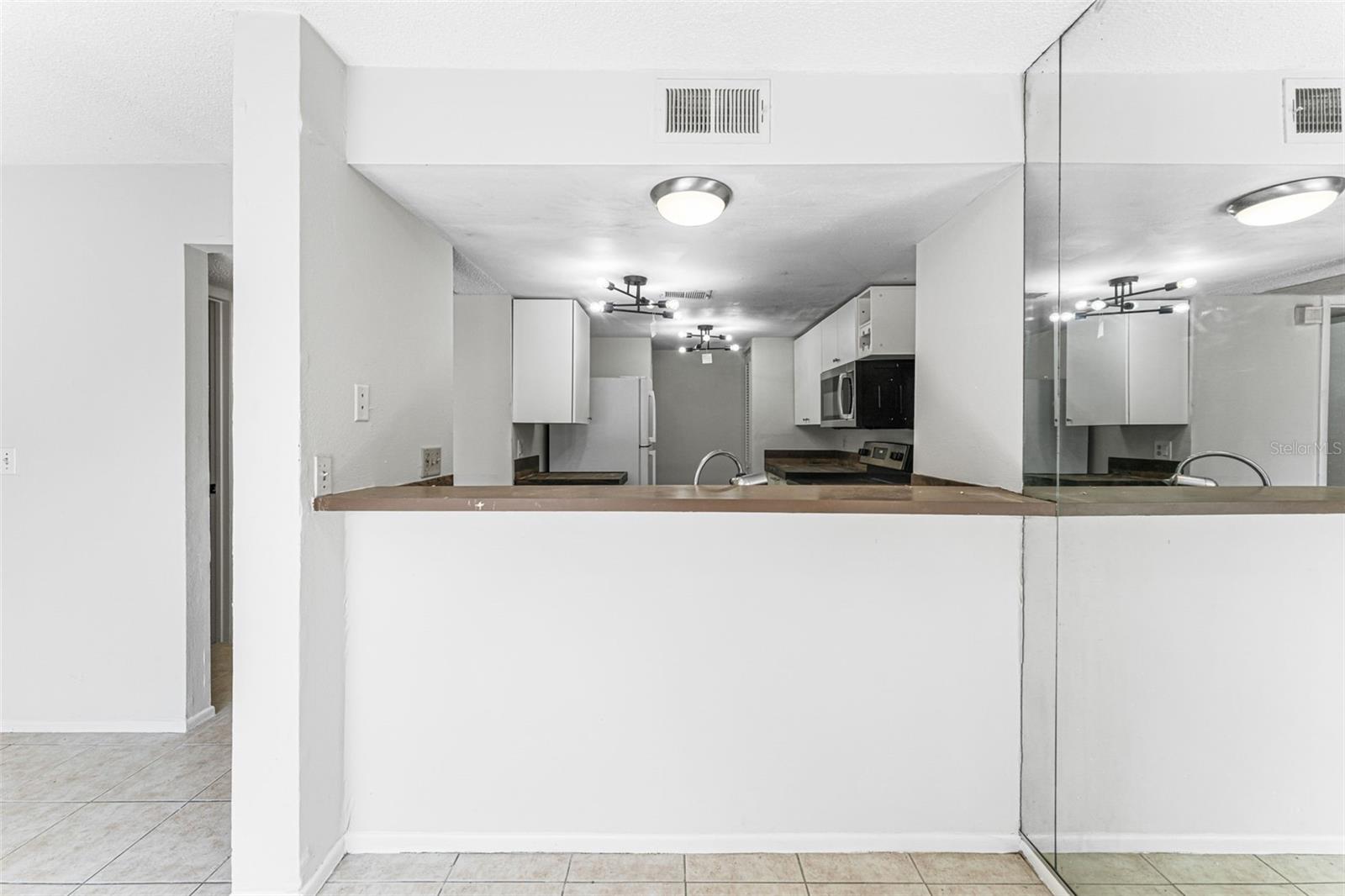 Image 13 of 54 For 4035 Angel Oak Court 101