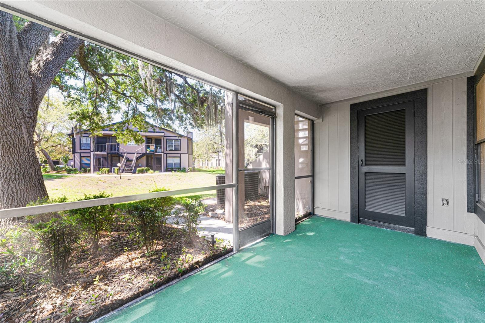 Image 35 of 54 For 4035 Angel Oak Court 101