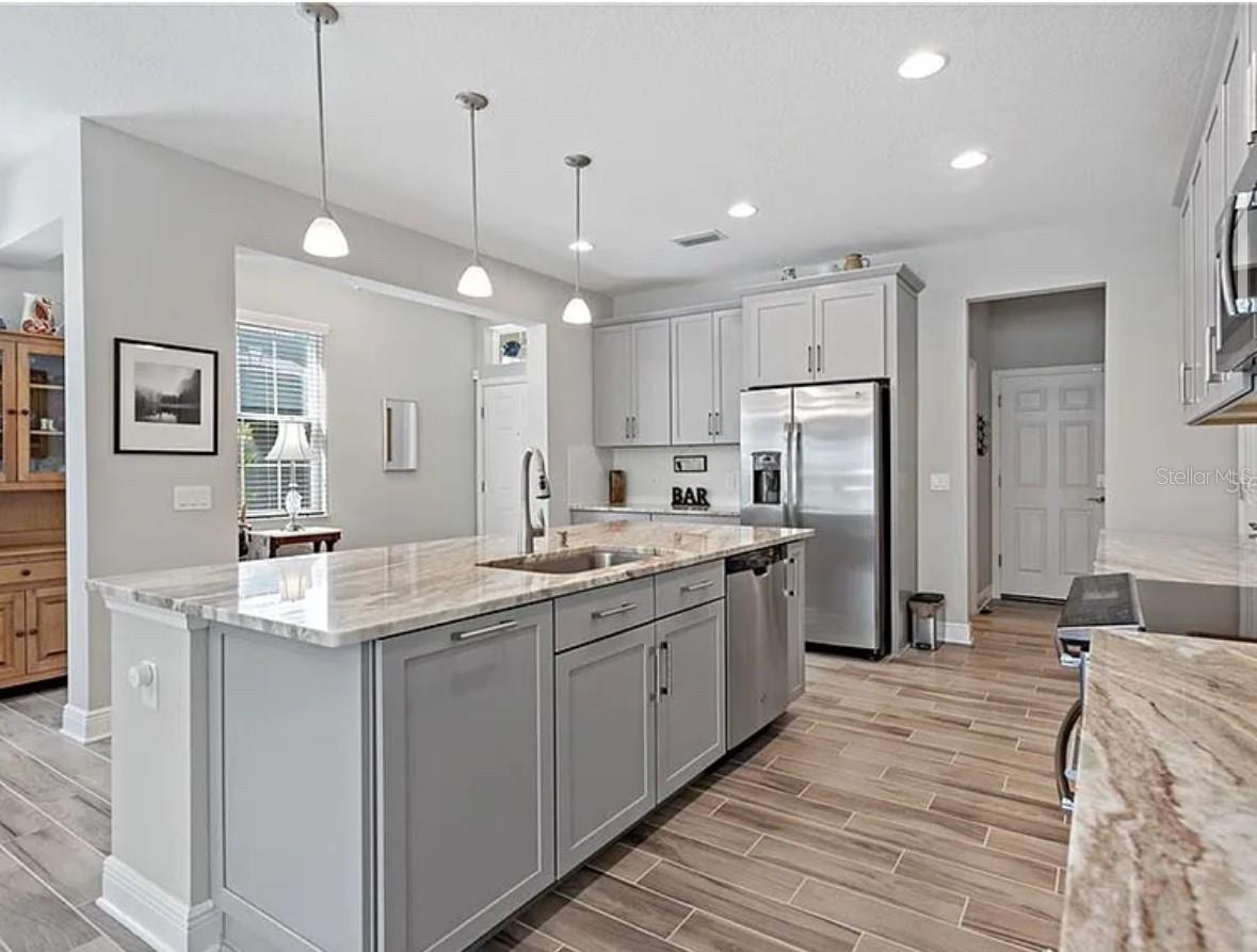 Image 3 of 8 For 5130 78th St Circle E