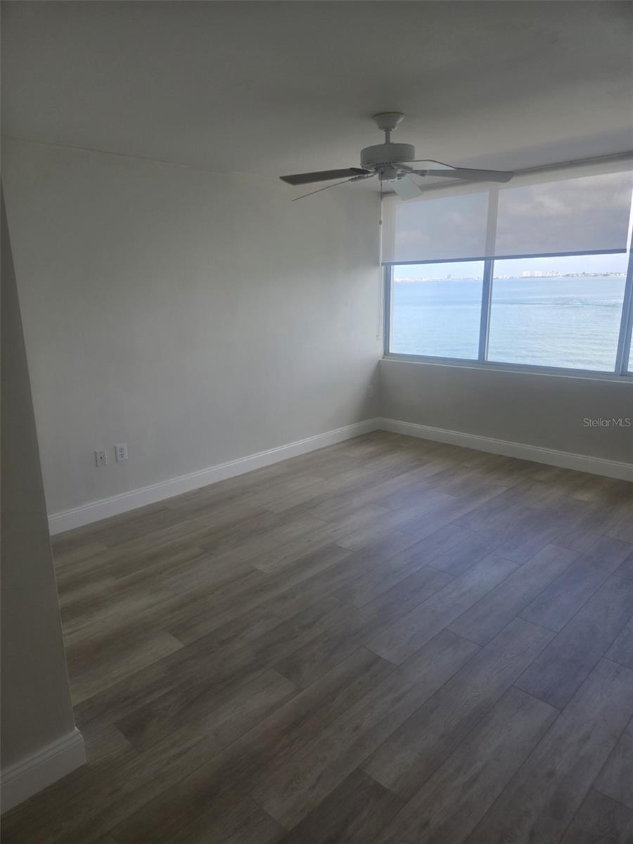 Image 12 of 21 For 5153 Isla Key Boulevard S 215