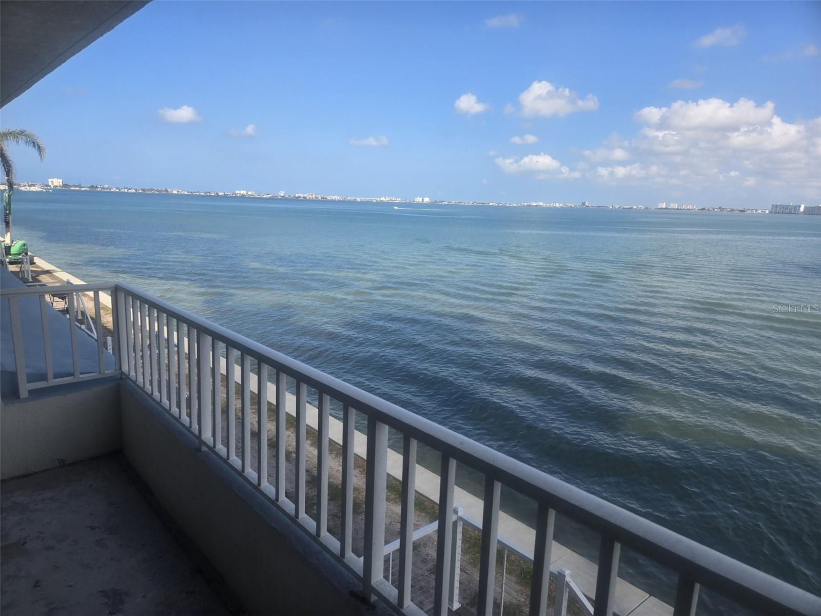 Image 2 of 21 For 5153 Isla Key Boulevard S 215