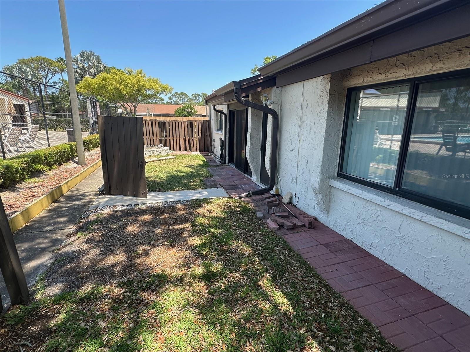 Image 7 of 27 For 2055 Sunset Point Road 3804