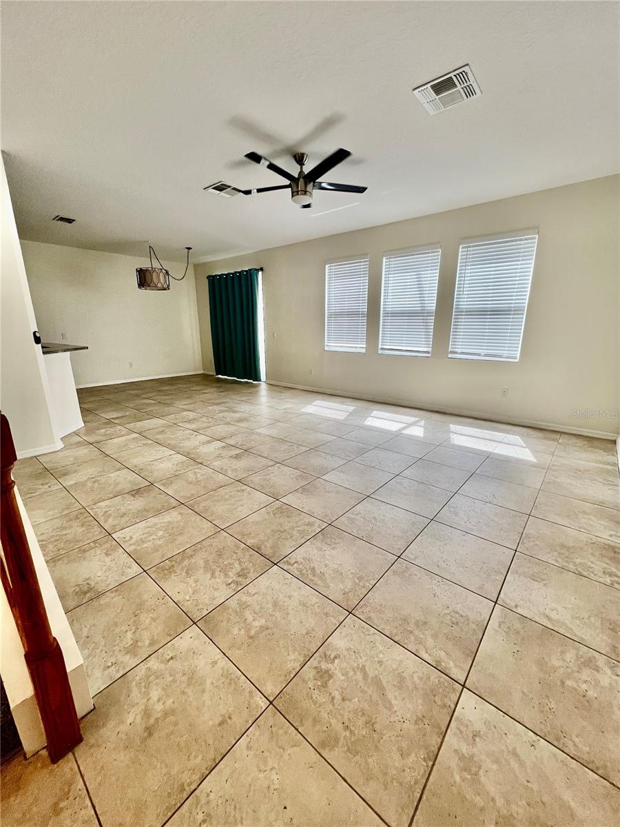 Image 10 of 23 For 2509 Silvermoss Drive