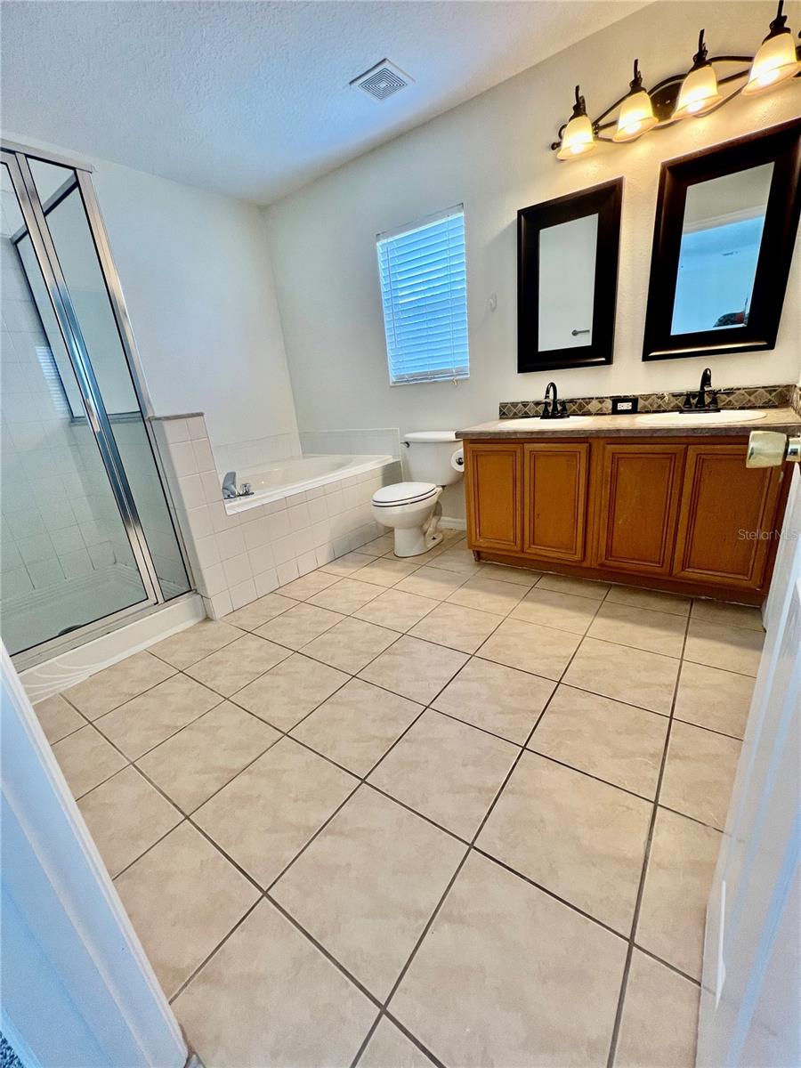 Image 16 of 23 For 2509 Silvermoss Drive