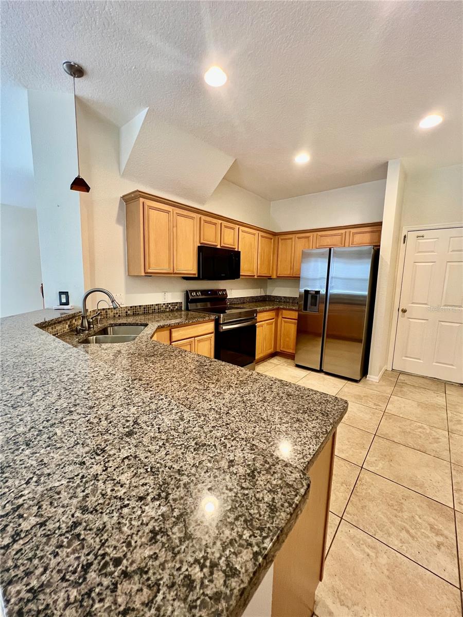 Image 5 of 23 For 2509 Silvermoss Drive