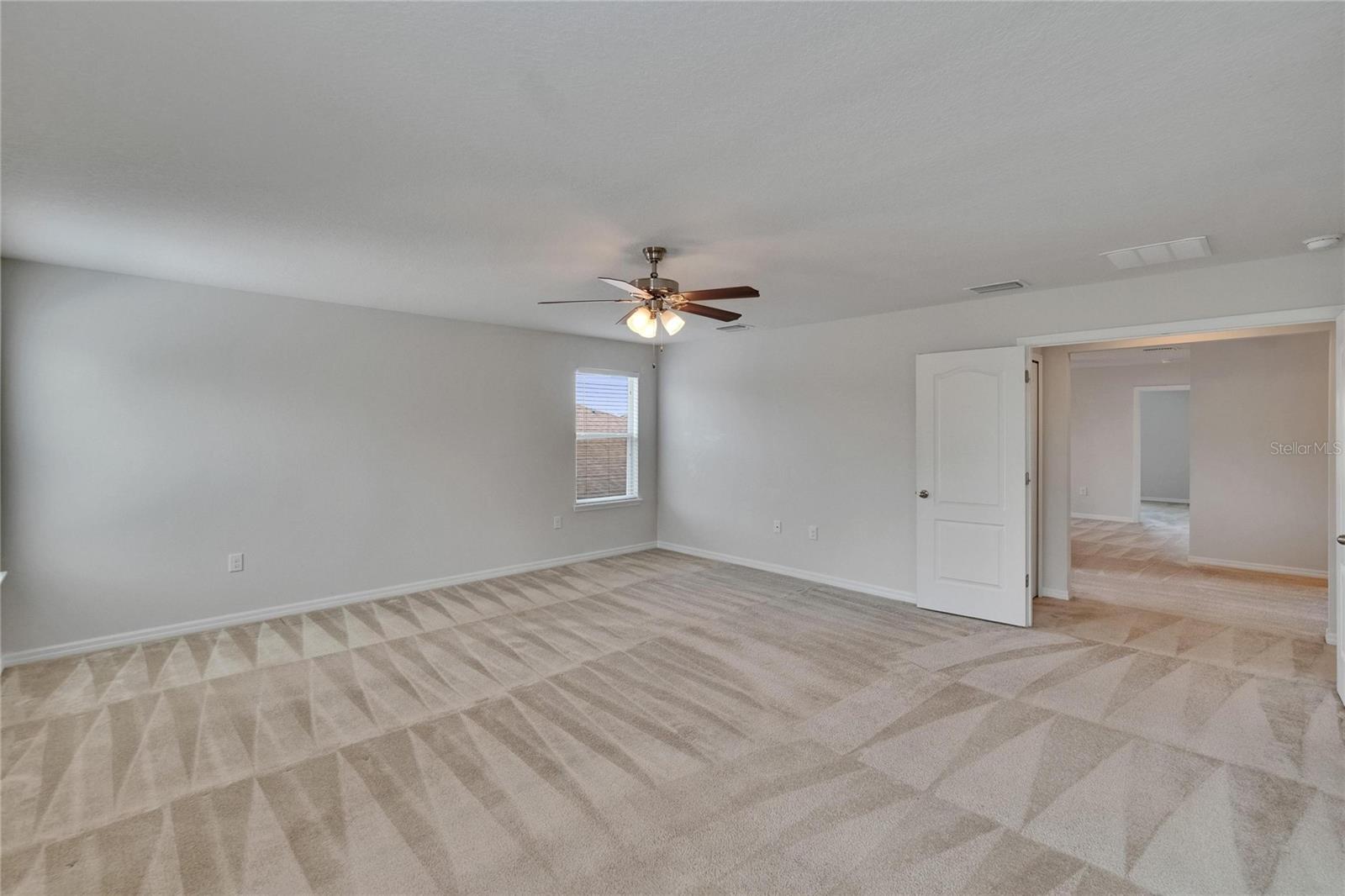 Image 40 of 95 For 12150 Ledbury Commons Drive