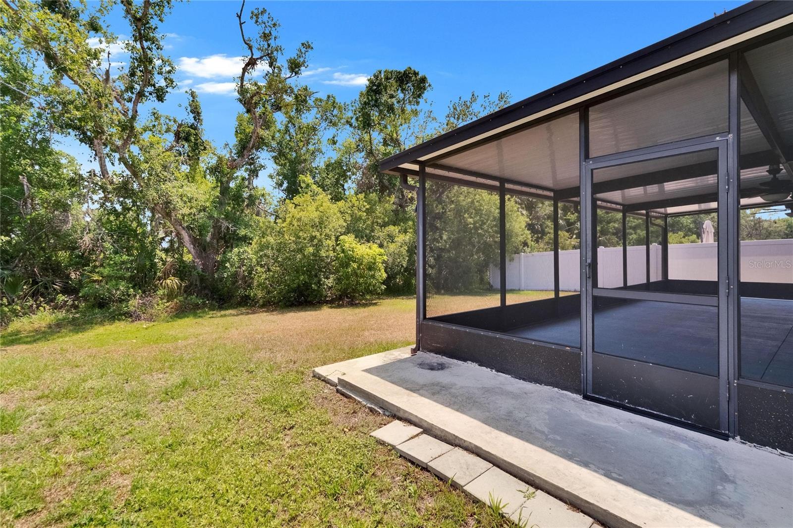Image 68 of 95 For 12150 Ledbury Commons Drive