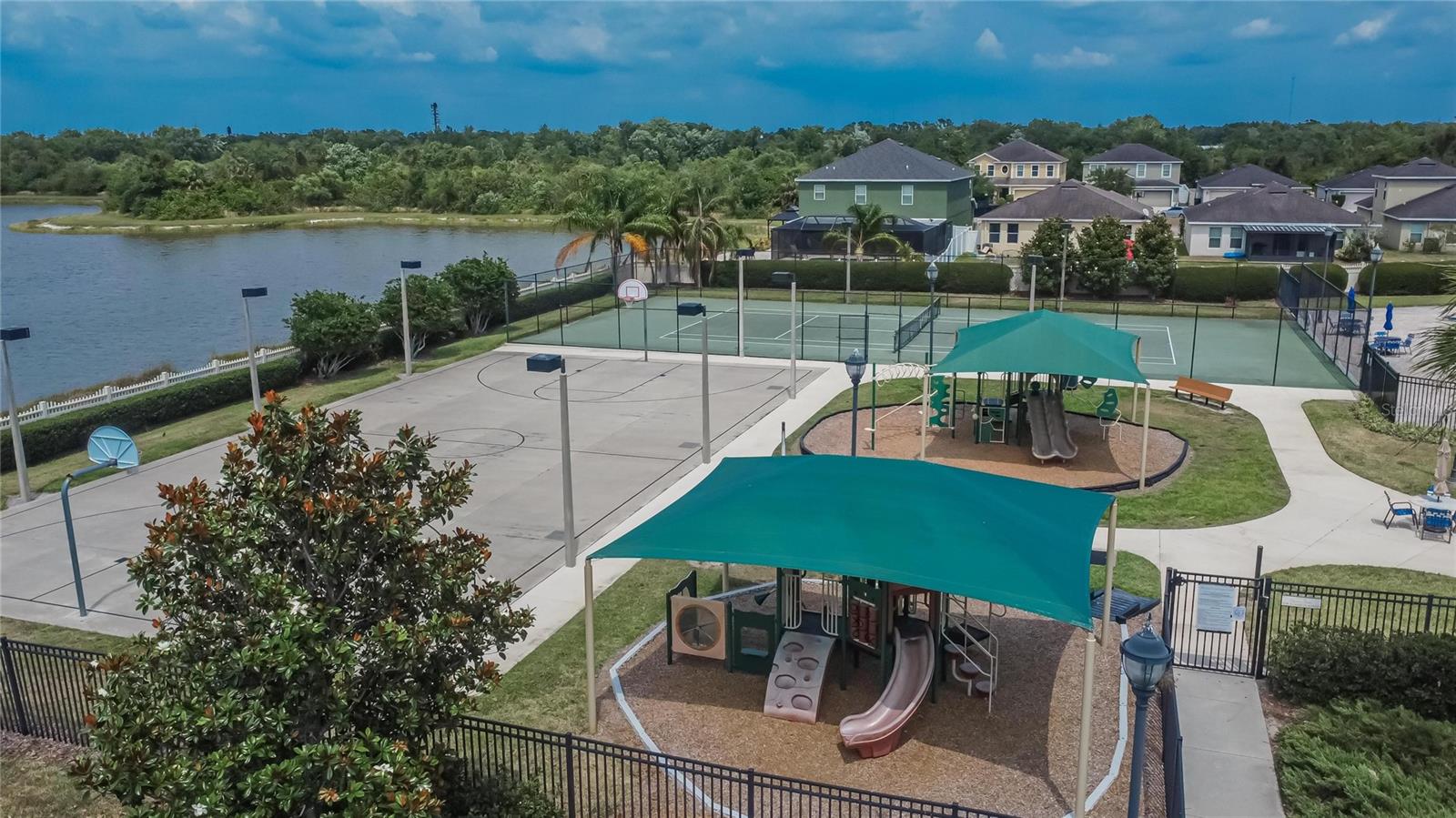 Image 78 of 95 For 12150 Ledbury Commons Drive