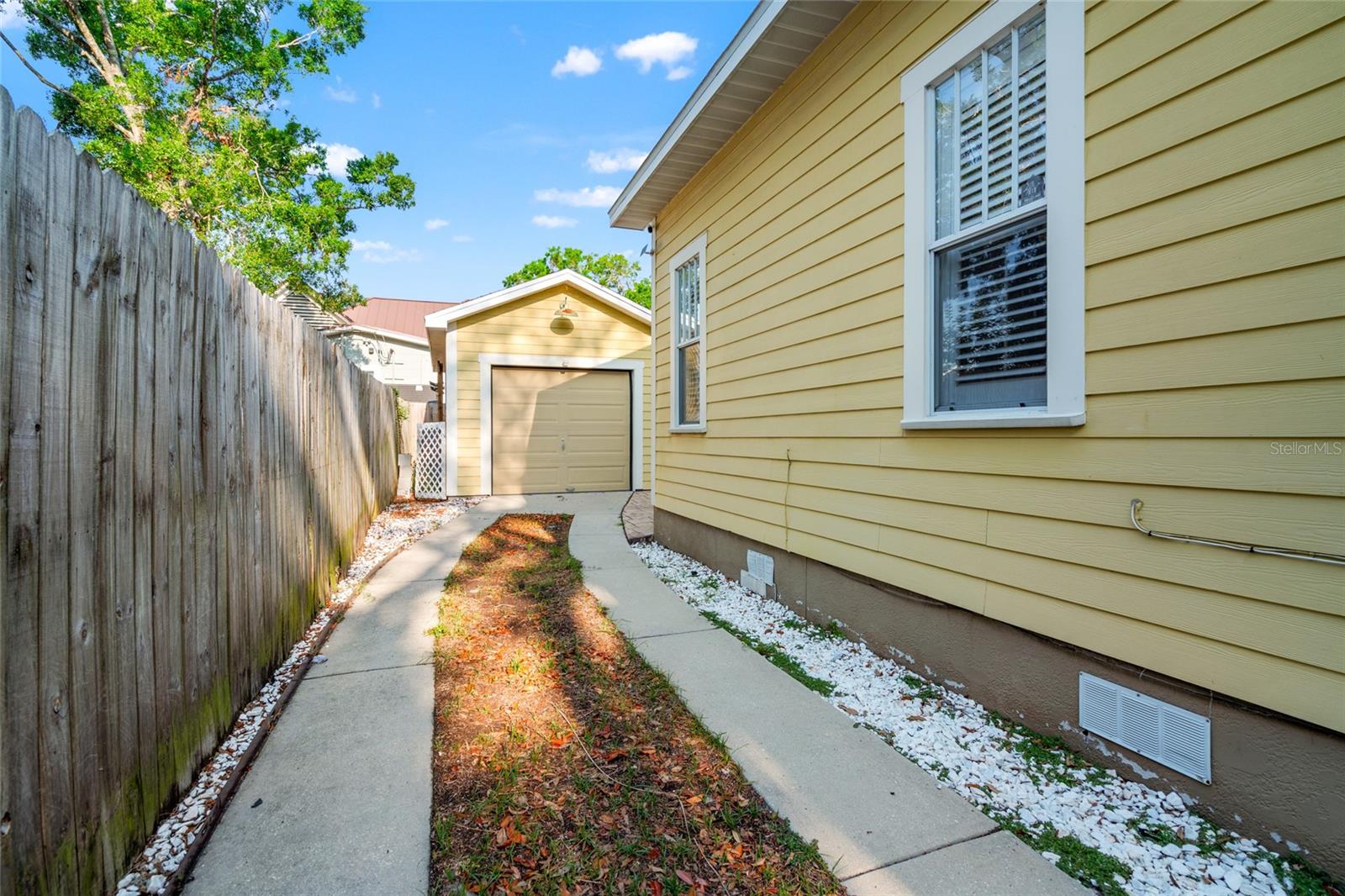 Image 22 of 30 For 5804 9th Street