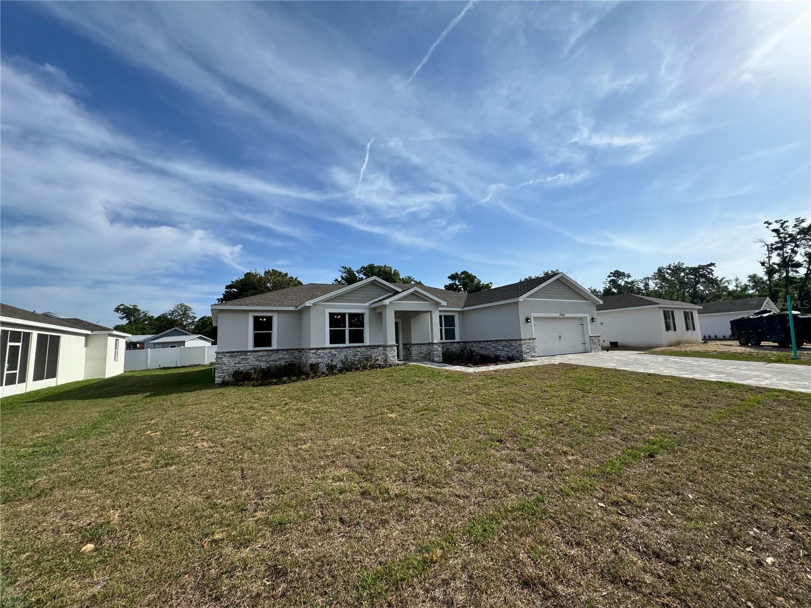 Image 11 of 77 For 37533 Teri Court