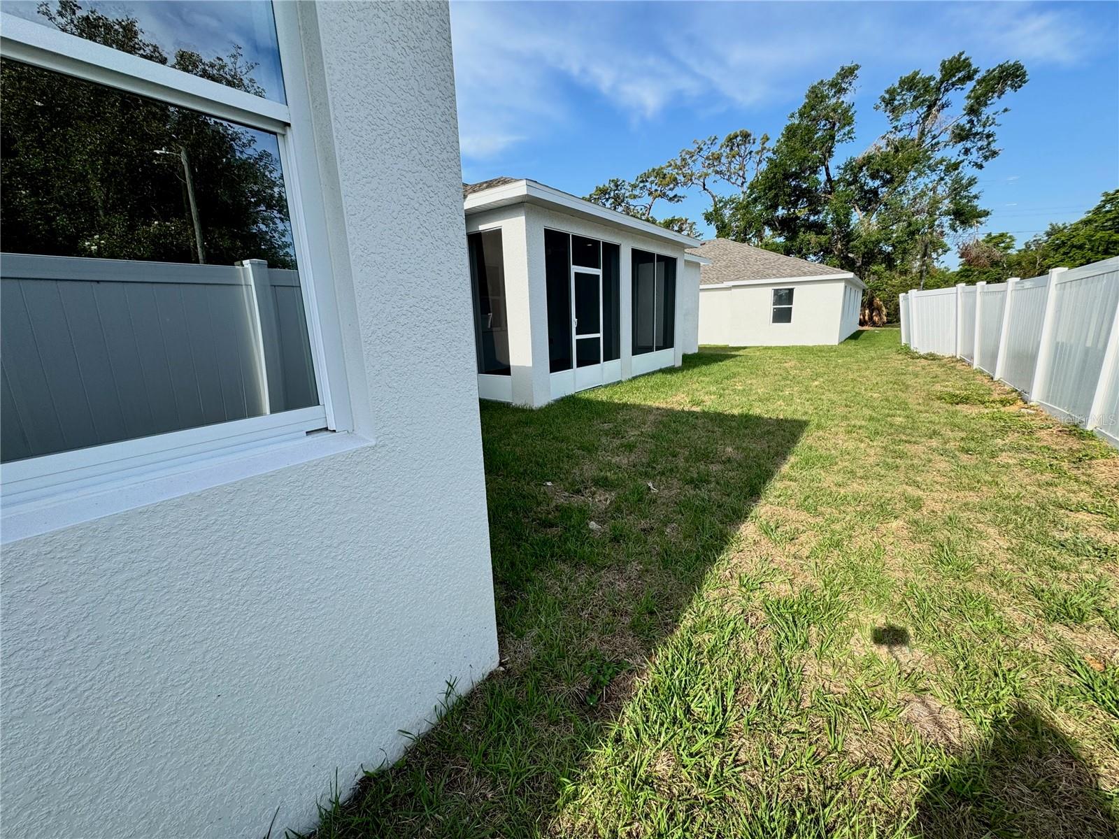 Image 15 of 77 For 37533 Teri Court