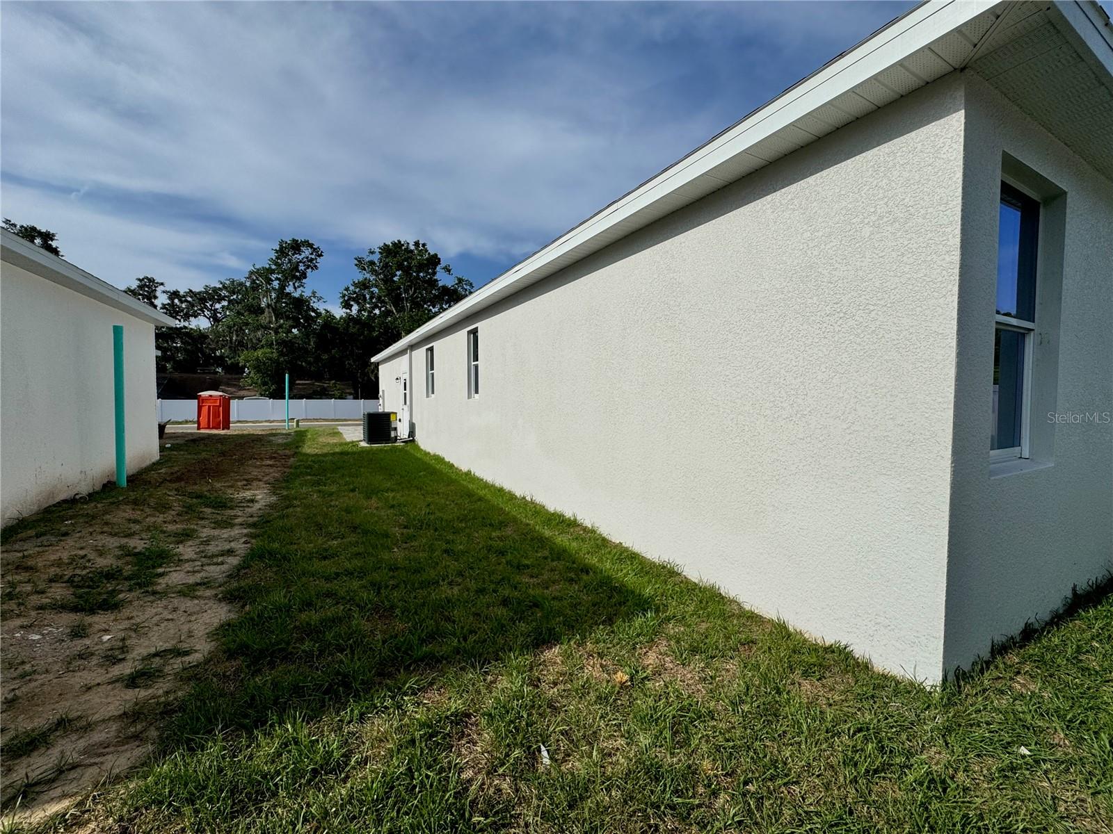Image 16 of 77 For 37533 Teri Court