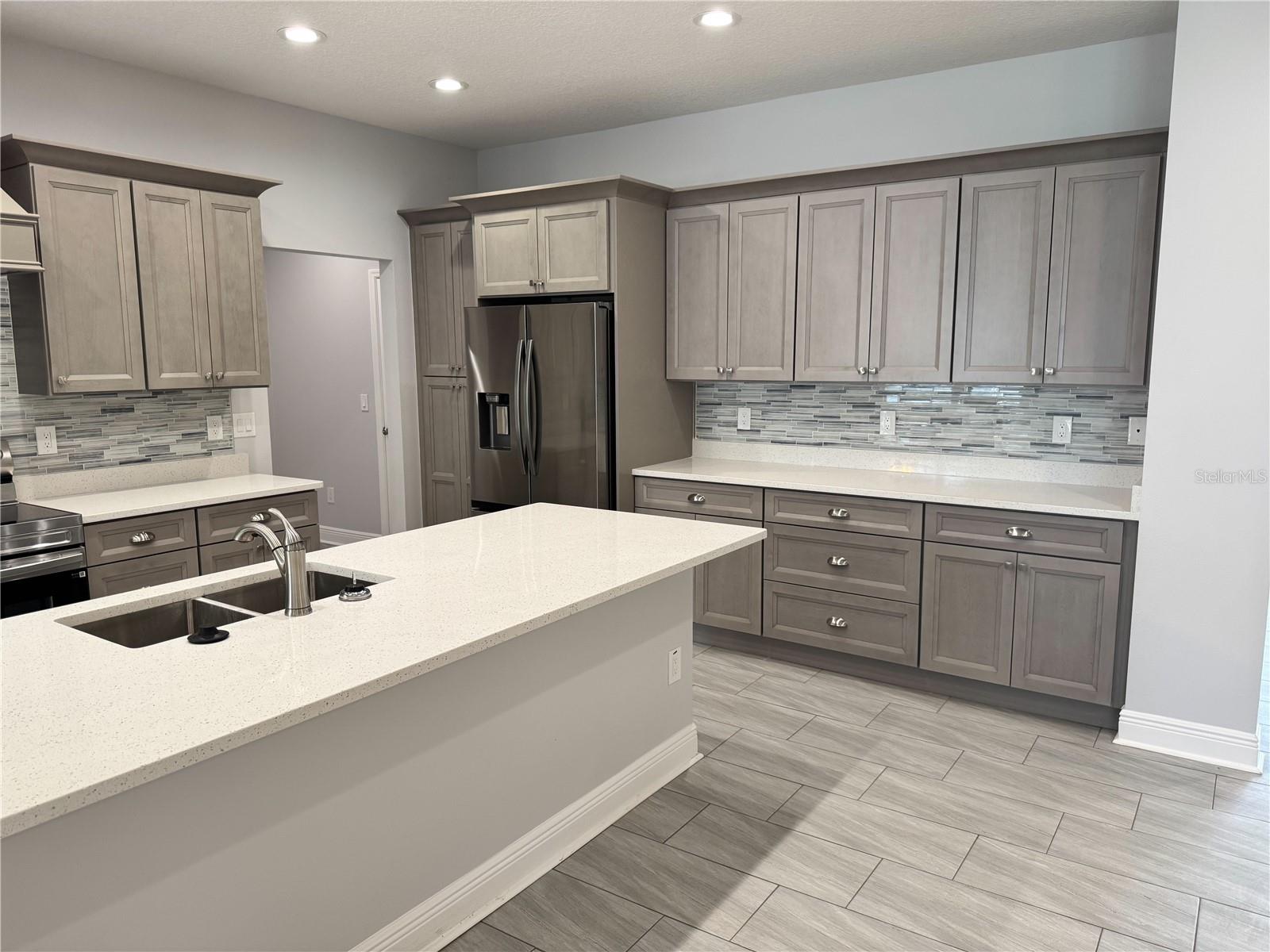 Image 30 of 77 For 37533 Teri Court