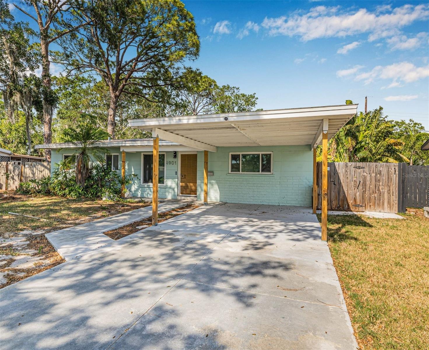 Details for 4901 Venetian Boulevard Ne, ST PETERSBURG, FL 33703