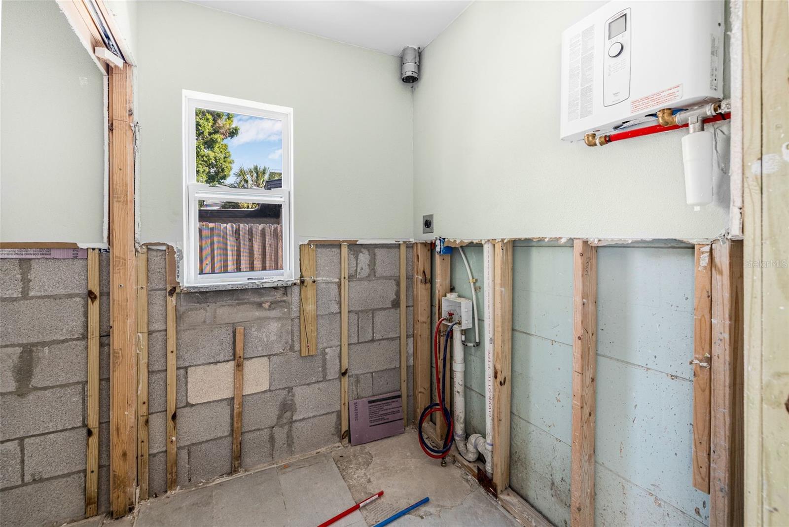 Image 24 of 34 For 4901 Venetian Boulevard Ne