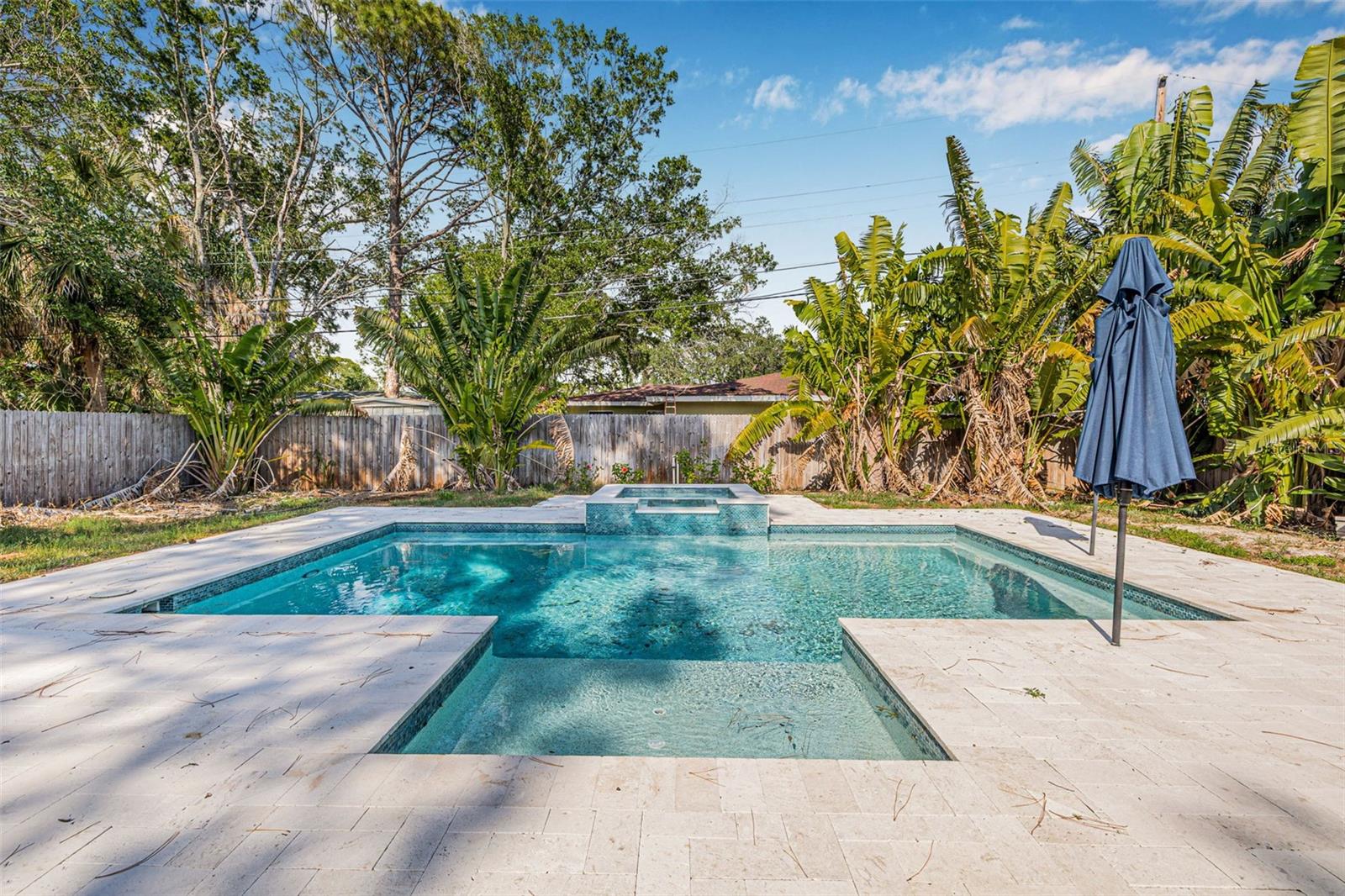 Image 26 of 34 For 4901 Venetian Boulevard Ne